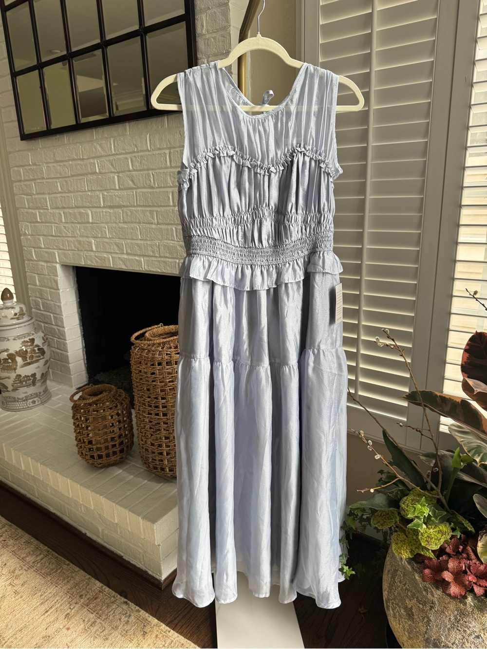 Moon River NWT Semi-Sheer Yoke Tiered Midi Dress